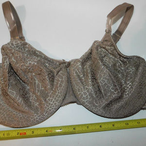 NWT Chantelle Underwire Bra size 34FF
